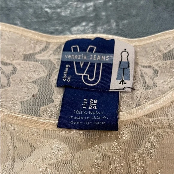 Venezia Clothing Co Elegant Cream Lace Women's Top Size 22/24 Pre-Loved elegance - Picture 9 of 9